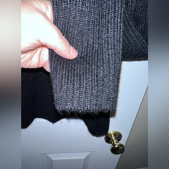 GAP Black Mohair Blend Crewneck Pullover Sweater Sz XS - Picture 8 of 15